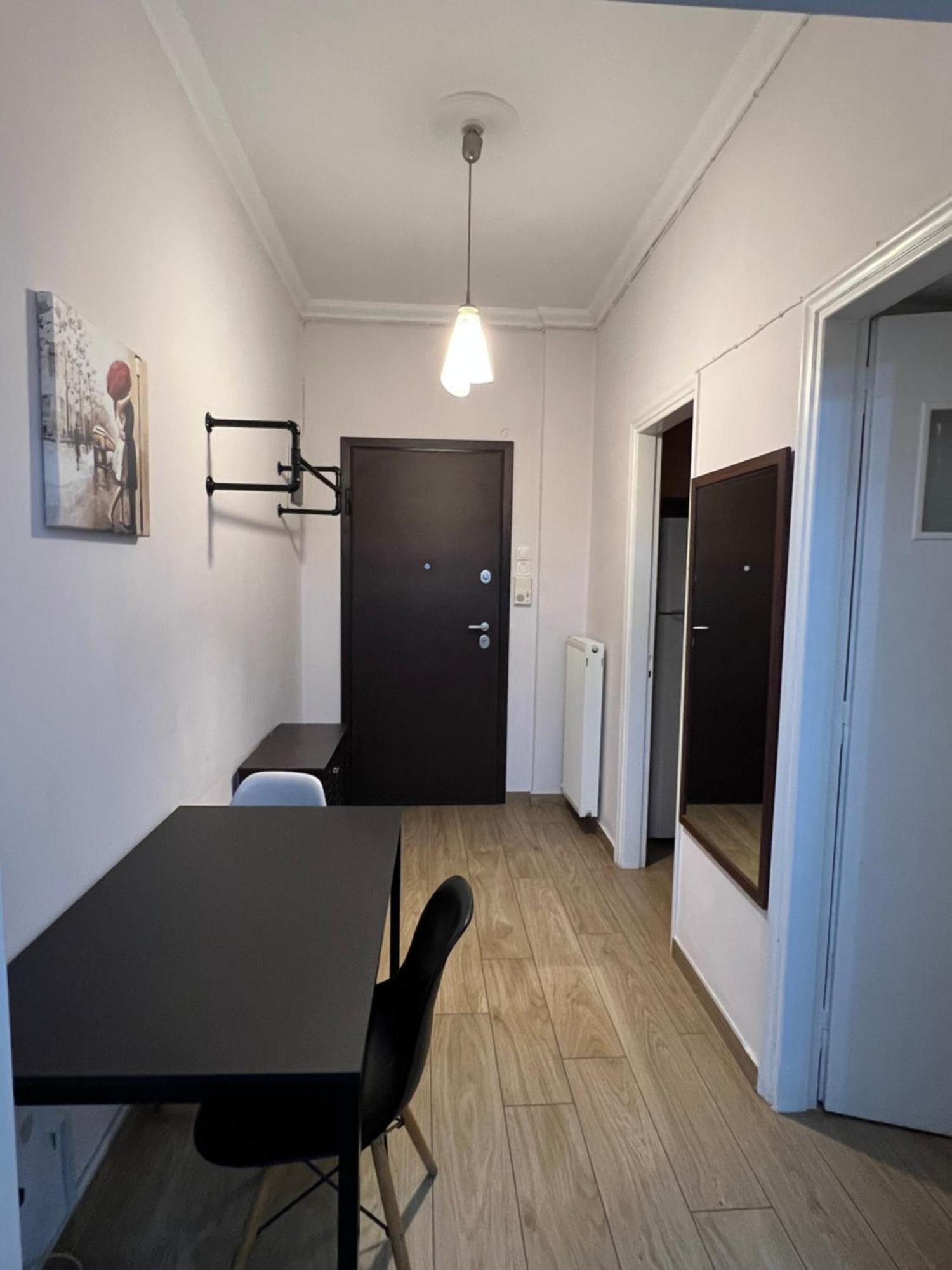 Stylish And Comfortable Apartment Athén Kültér fotó